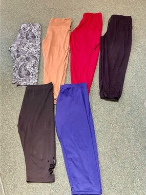 Mixed Women's Joggers & Leggings-capris- Black, Blue, Red, Tan, Paisley